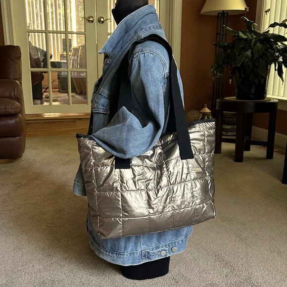 New PUFFER TOTE BAG Carryall Bronze 👜 - Picture 2 of 5